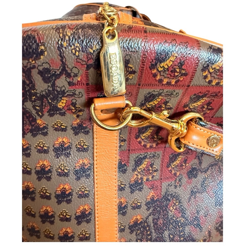 Escada Vintage Paisley Duffle Bag, Never Used!, Luxury Luggage - Picture 3 of 7